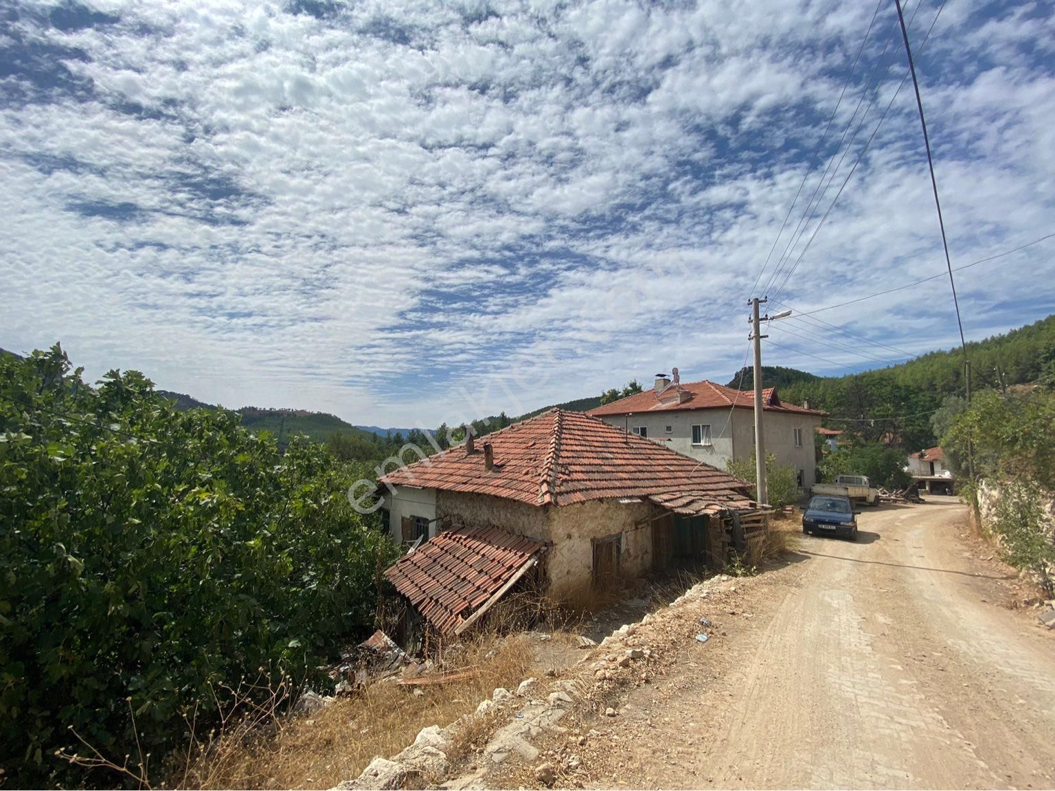 Isparta Sütçüler Yeşilyurt Elektrik Su Sıkıntısız Satılık Ev Ve 2 Parça Arazi - ISPARTA SÜTÇÜLER fotoğraf 16